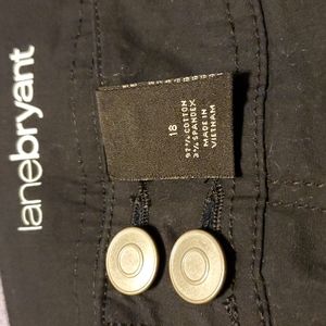 Lane Bryant SZ 18 Black cotton shorts,see pics,pockets front & back lightweight
